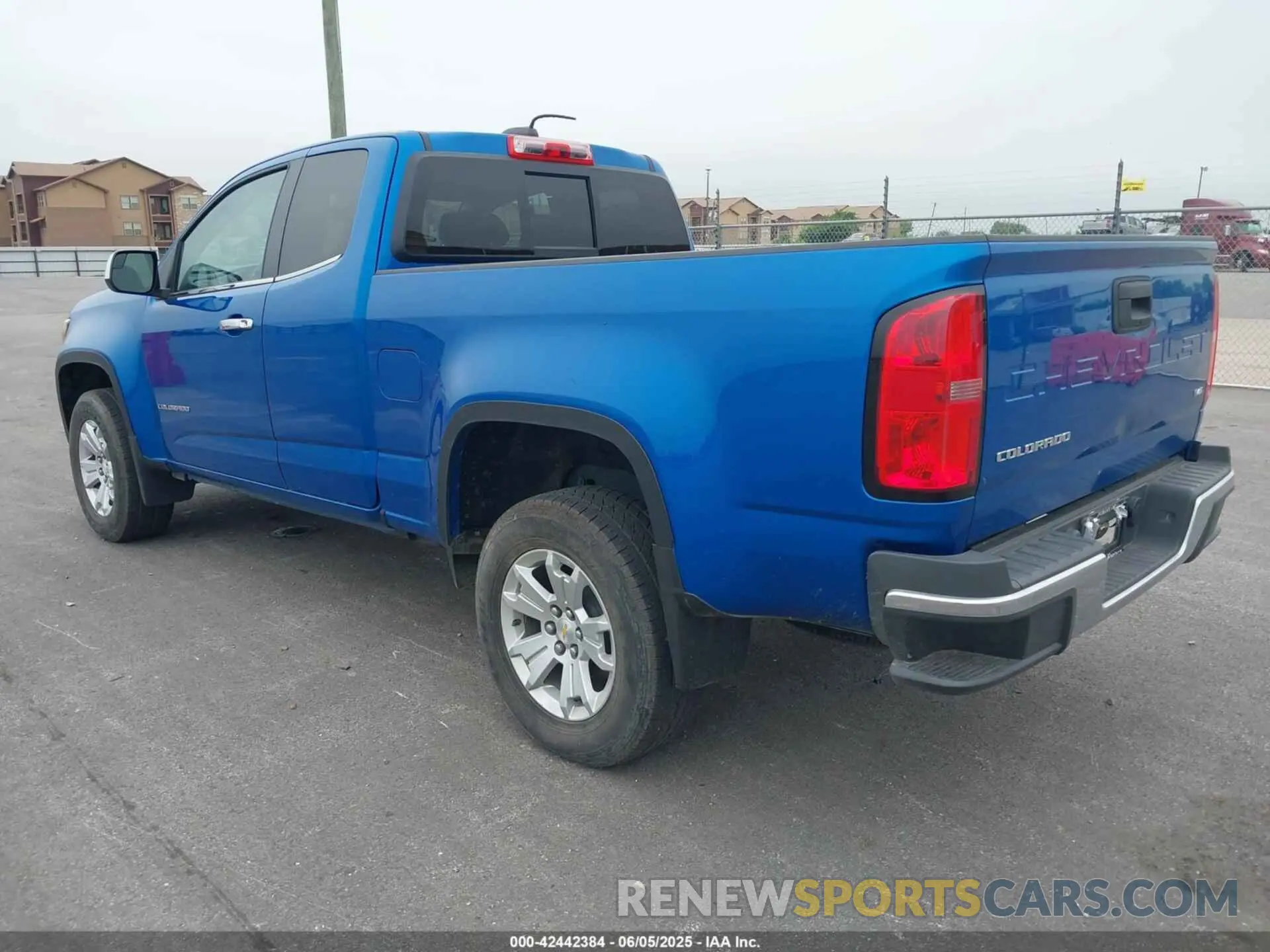 3 Photograph of a damaged car 1GCHSCEN3M1297381 CHEVROLET COLORADO 2021