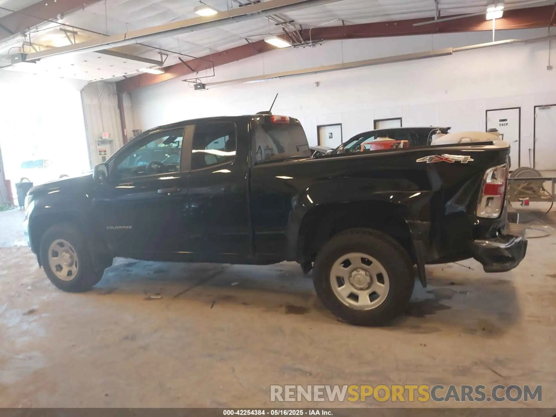 14 Photograph of a damaged car 1GCHTBEA3M1205416 CHEVROLET COLORADO 2021
