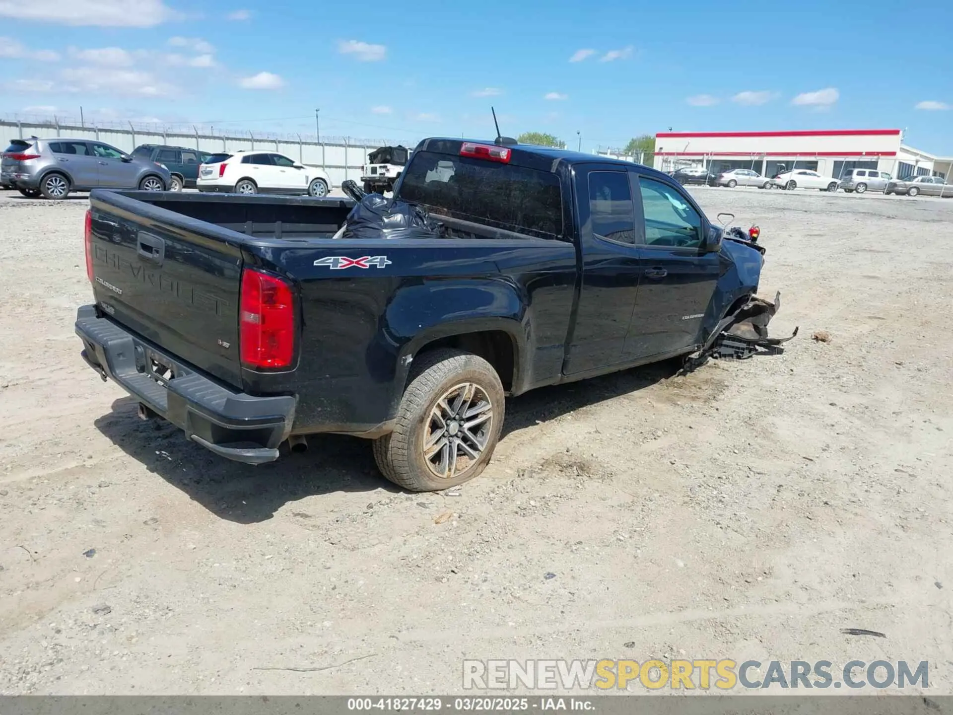 4 Фотография поврежденного автомобиля 1GCHTBEN2M1151898 CHEVROLET COLORADO 2021