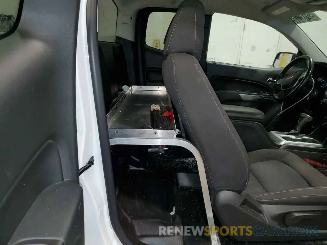 10 Photograph of a damaged car 1GCHTCEA0M1253431 CHEVROLET COLORADO 2021
