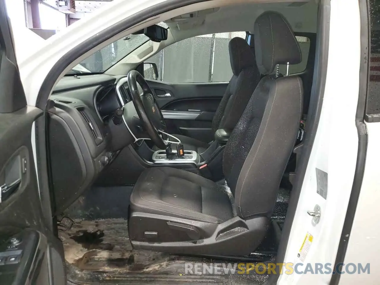 7 Photograph of a damaged car 1GCHTCEA0M1253431 CHEVROLET COLORADO 2021