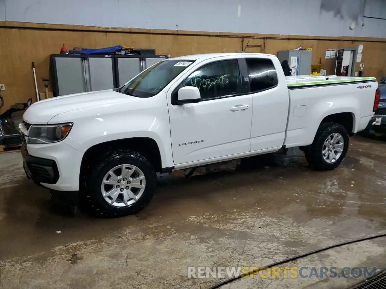 1 Photograph of a damaged car 1GCHTCEA8M1238398 CHEVROLET COLORADO 2021