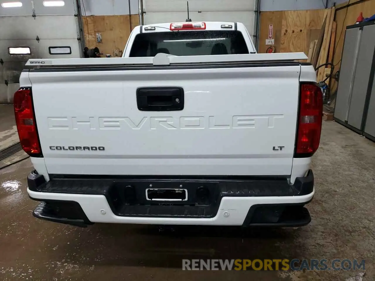 6 Photograph of a damaged car 1GCHTCEA8M1238398 CHEVROLET COLORADO 2021
