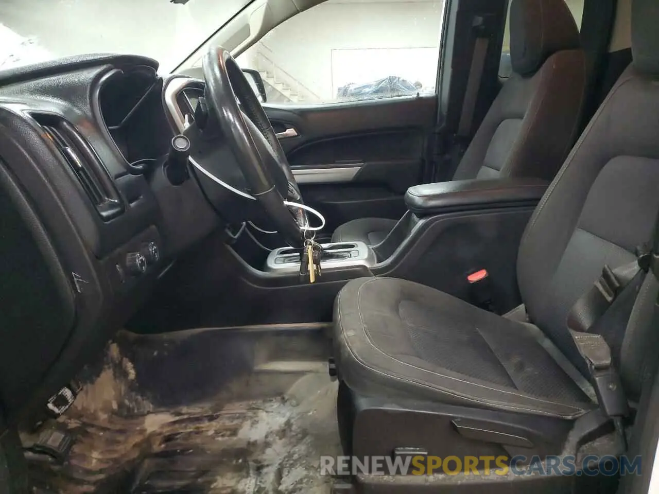 7 Photograph of a damaged car 1GCHTCEAXM1243067 CHEVROLET COLORADO 2021
