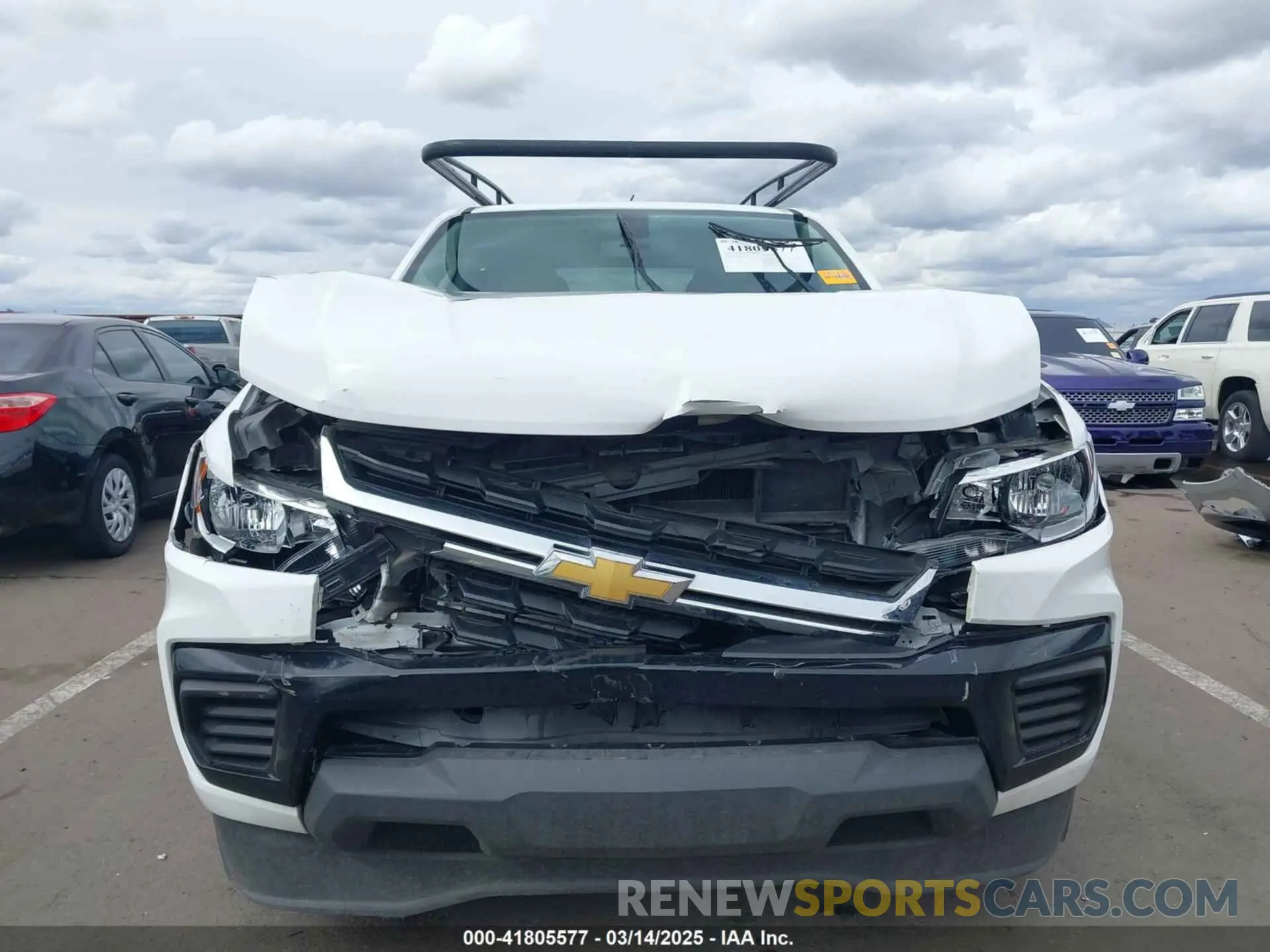 12 Photograph of a damaged car 1GCGSBEA7N1111880 CHEVROLET COLORADO 2022