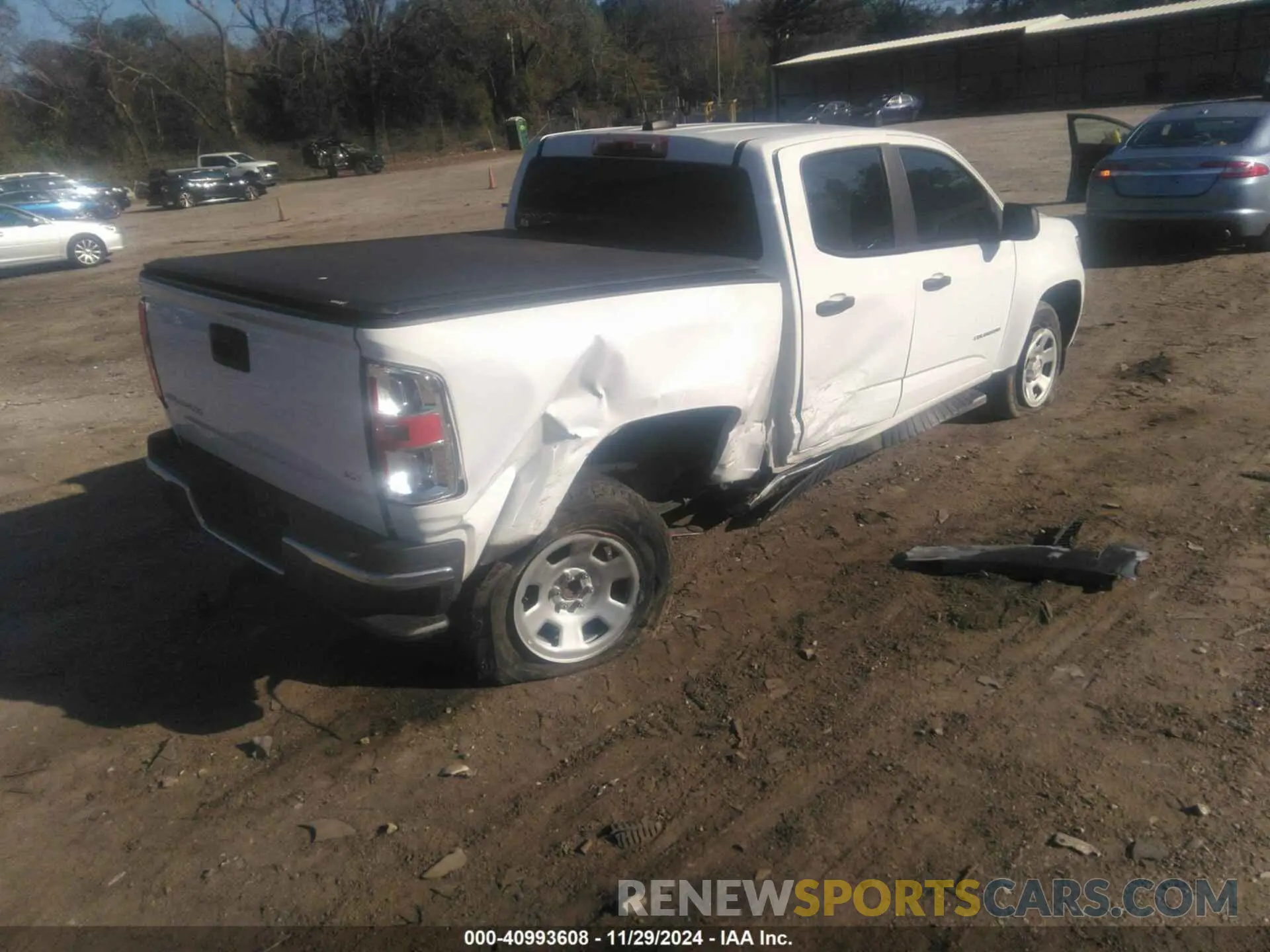 4 Фотография поврежденного автомобиля 1GCGSBEN4N1147688 CHEVROLET COLORADO 2022