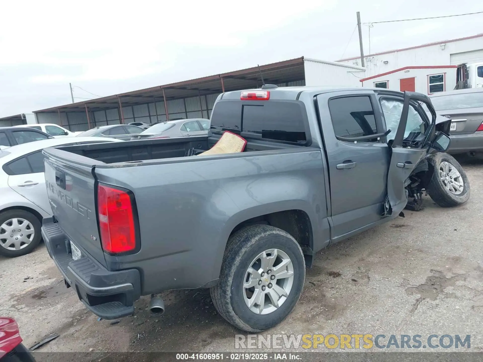 4 Photograph of a damaged car 1GCGSCEN3N1150409 CHEVROLET COLORADO 2022
