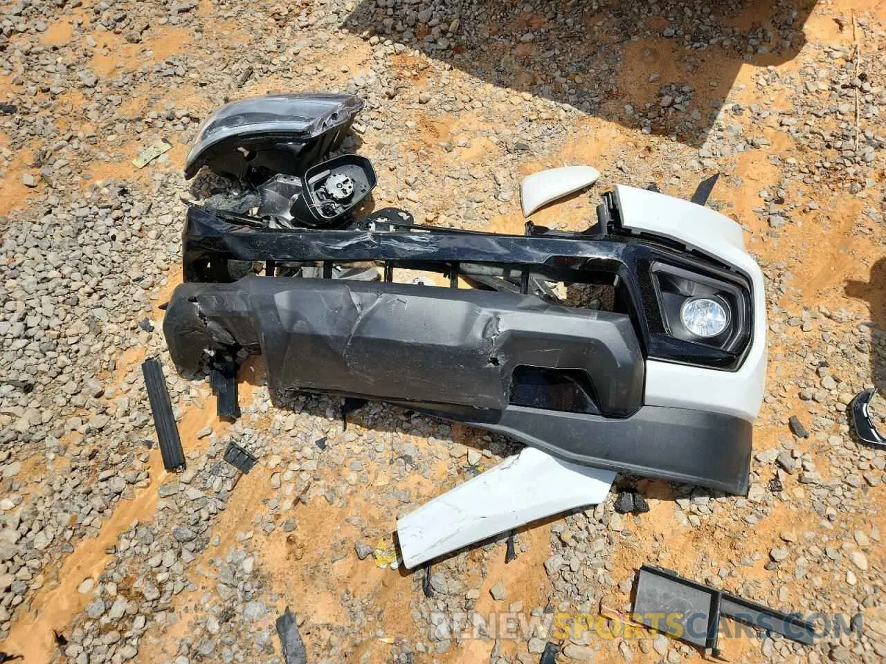 12 Photograph of a damaged car 1GCGSCEN6N1188801 CHEVROLET COLORADO 2022