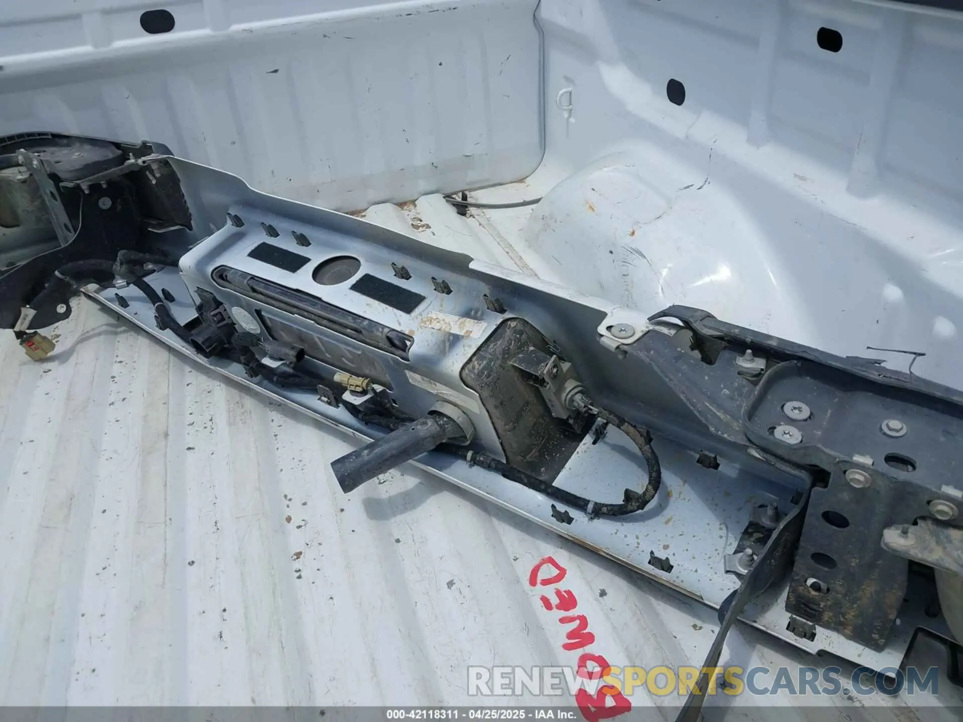 12 Photograph of a damaged car 1GCGSCEN7N1211406 CHEVROLET COLORADO 2022