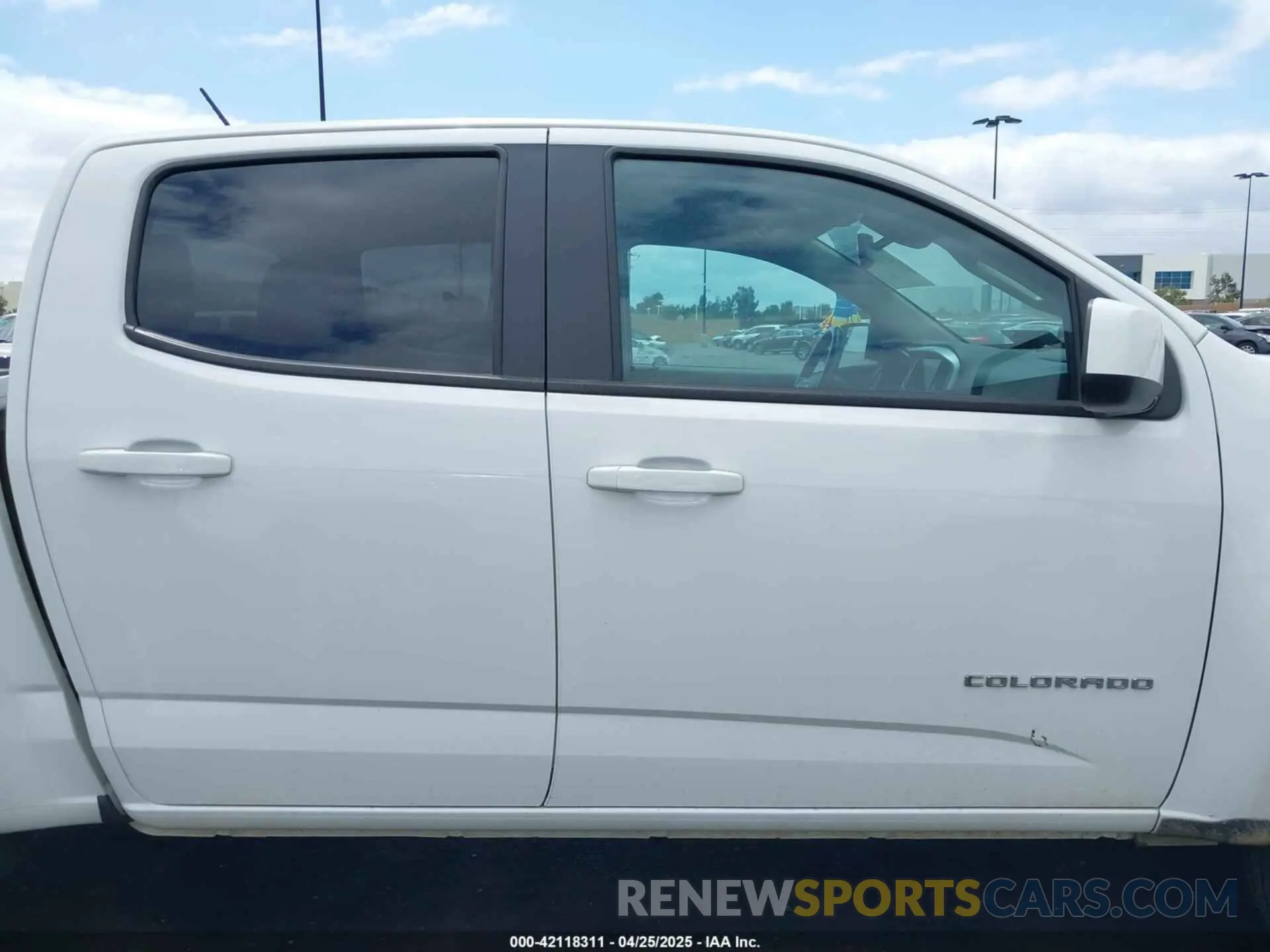 14 Photograph of a damaged car 1GCGSCEN7N1211406 CHEVROLET COLORADO 2022