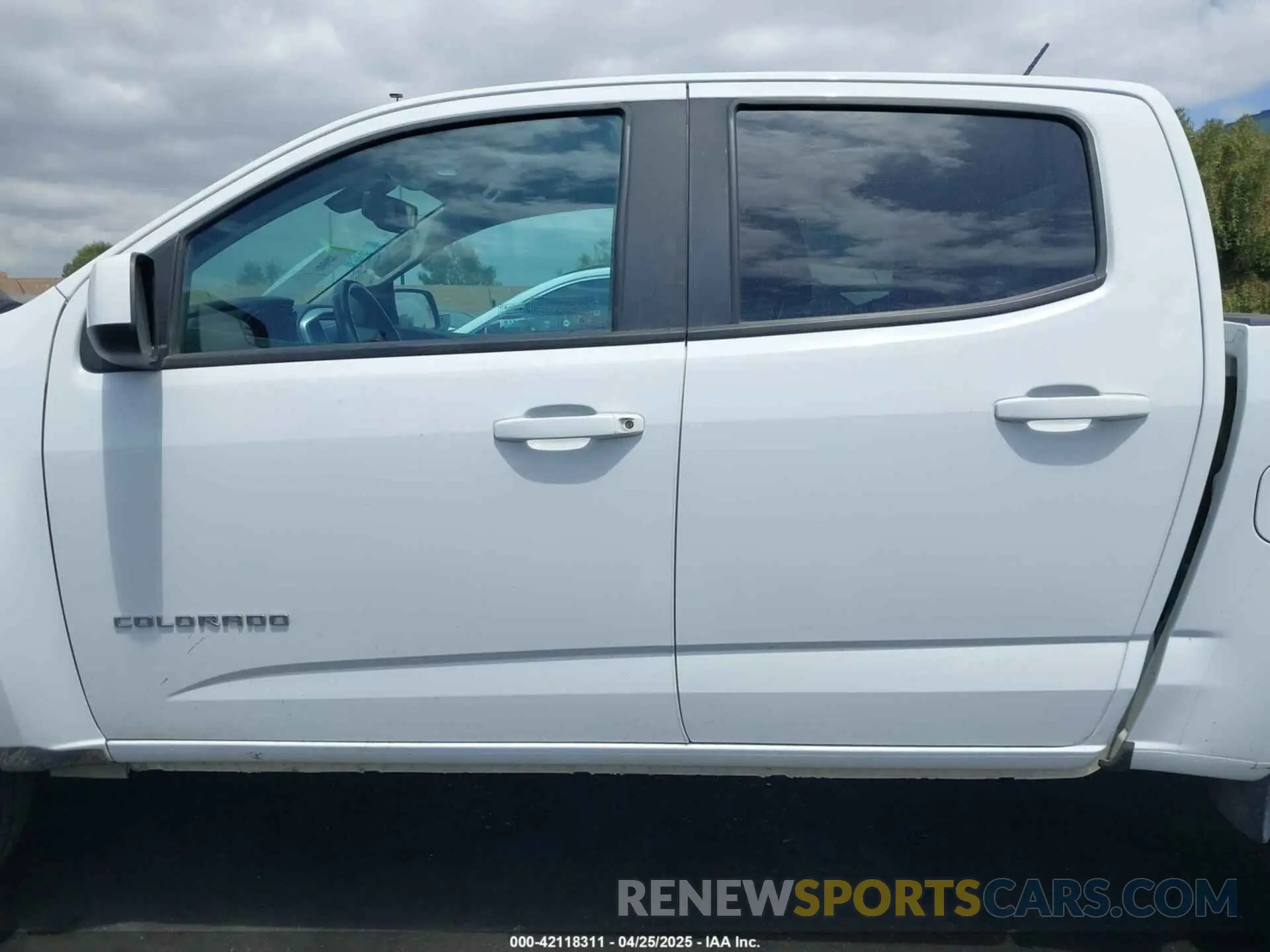 15 Photograph of a damaged car 1GCGSCEN7N1211406 CHEVROLET COLORADO 2022
