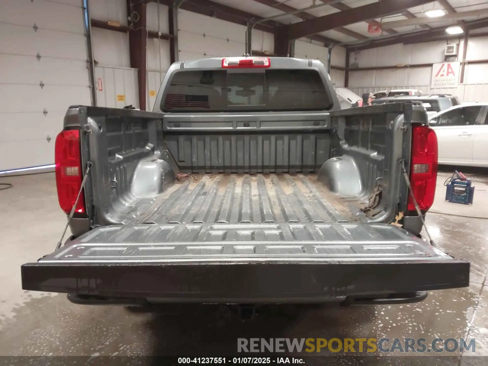 16 Photograph of a damaged car 1GCGSCEN7N1251047 CHEVROLET COLORADO 2022
