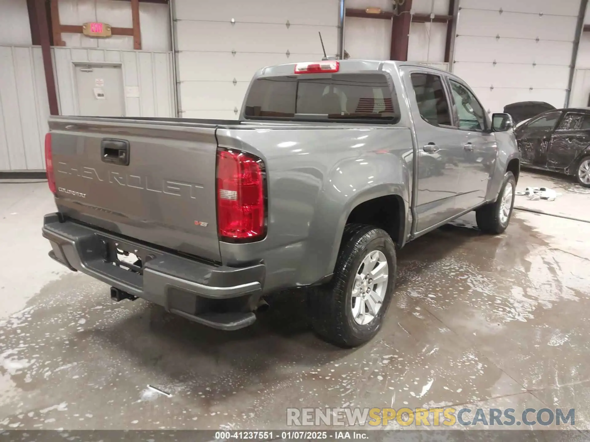 4 Photograph of a damaged car 1GCGSCEN7N1251047 CHEVROLET COLORADO 2022