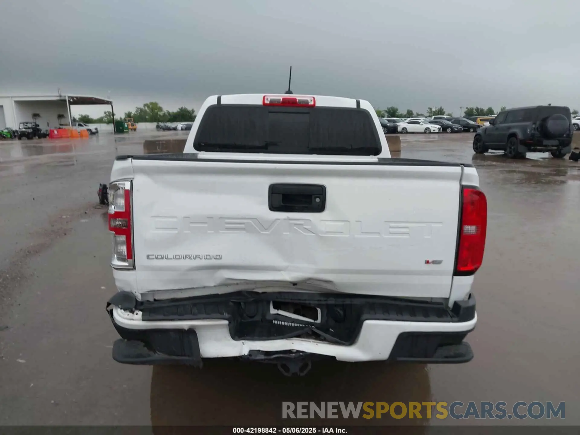 16 Photograph of a damaged car 1GCGSCEN9N1182474 CHEVROLET COLORADO 2022