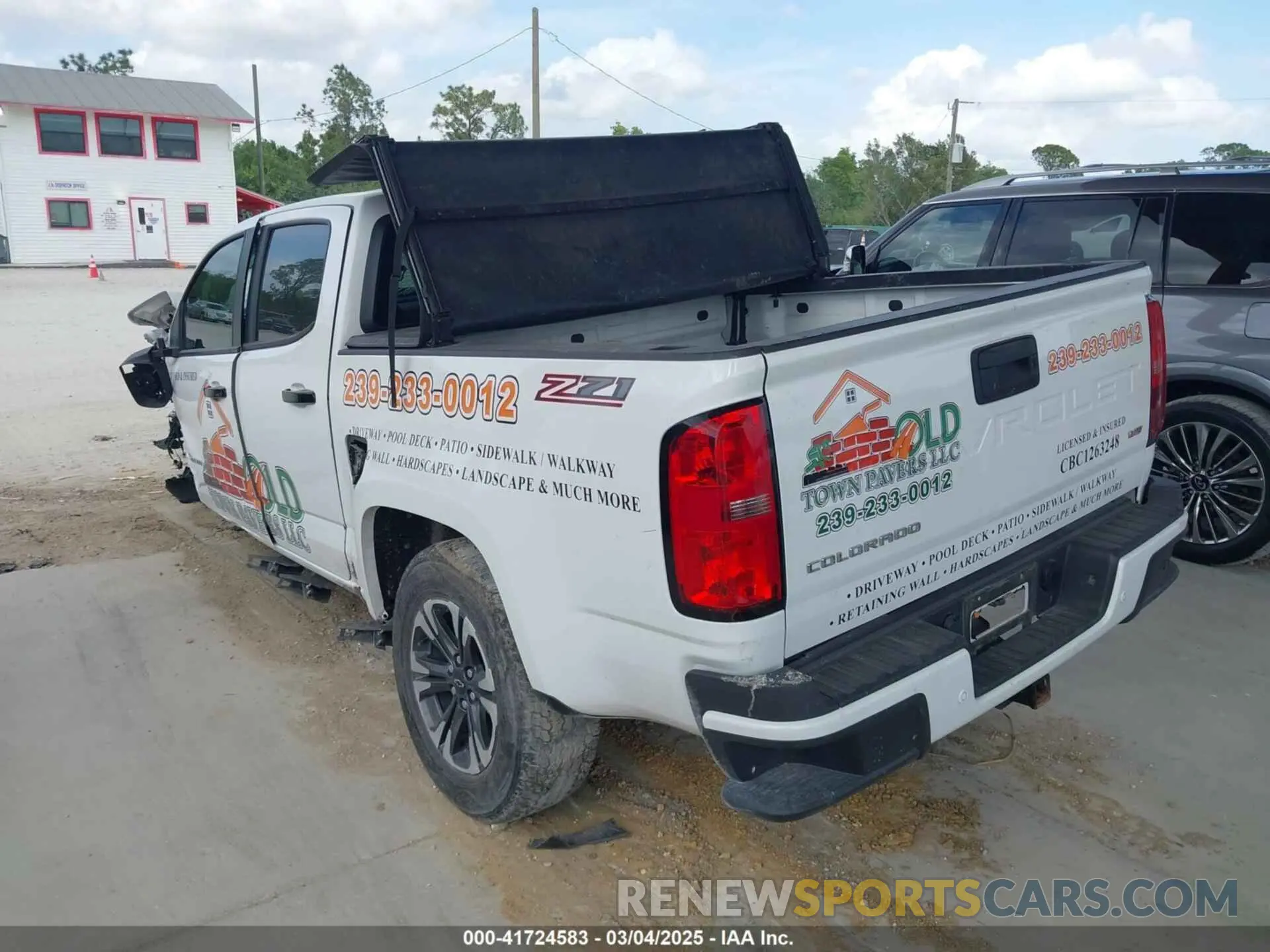 3 Photograph of a damaged car 1GCGSDEN2N1242570 CHEVROLET COLORADO 2022