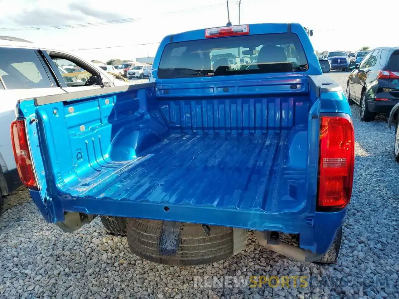6 Photograph of a damaged car 1GCGTBEN1N1104312 CHEVROLET COLORADO 2022