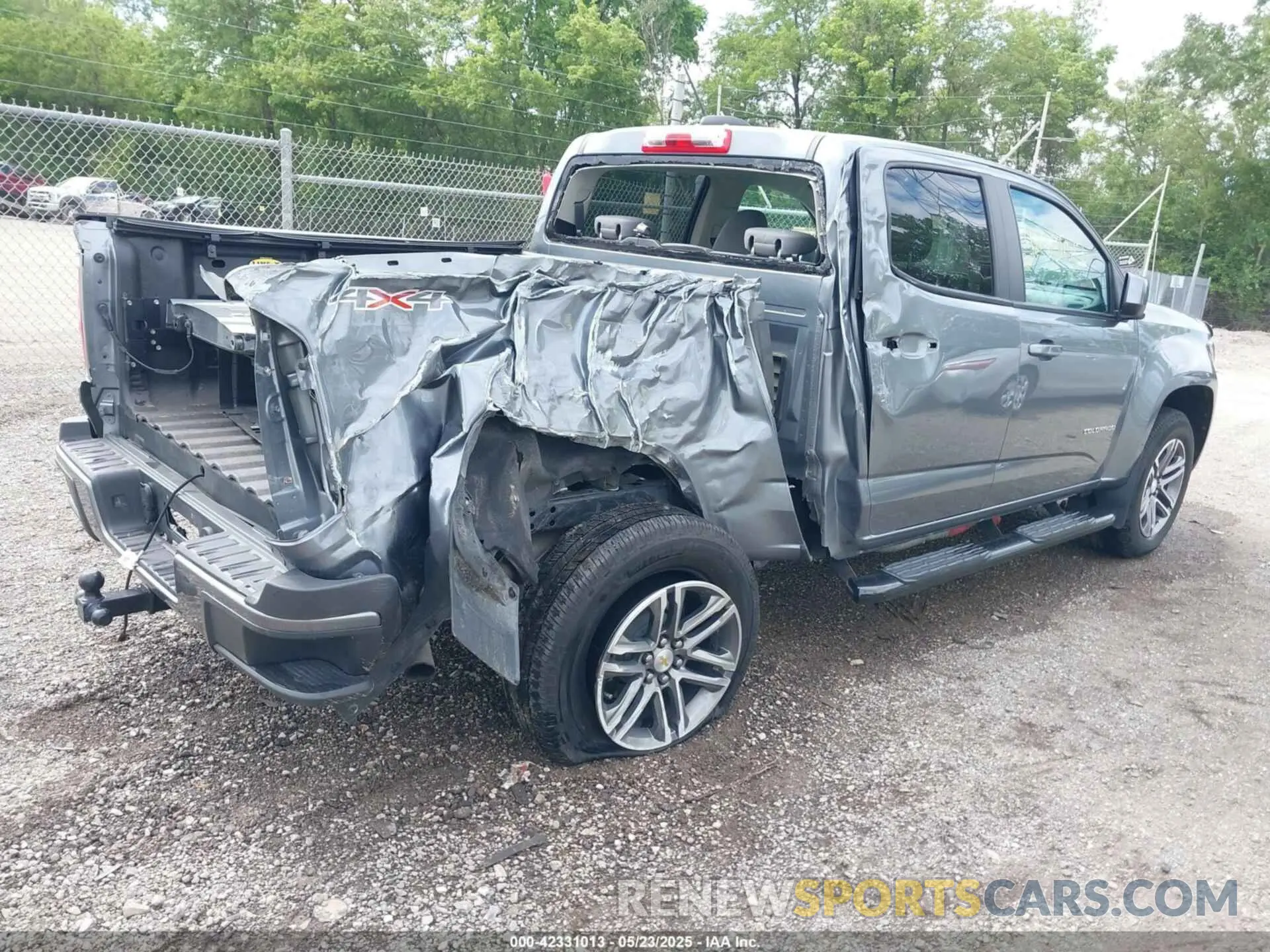 4 Photograph of a damaged car 1GCGTBEN2N1145080 CHEVROLET COLORADO 2022