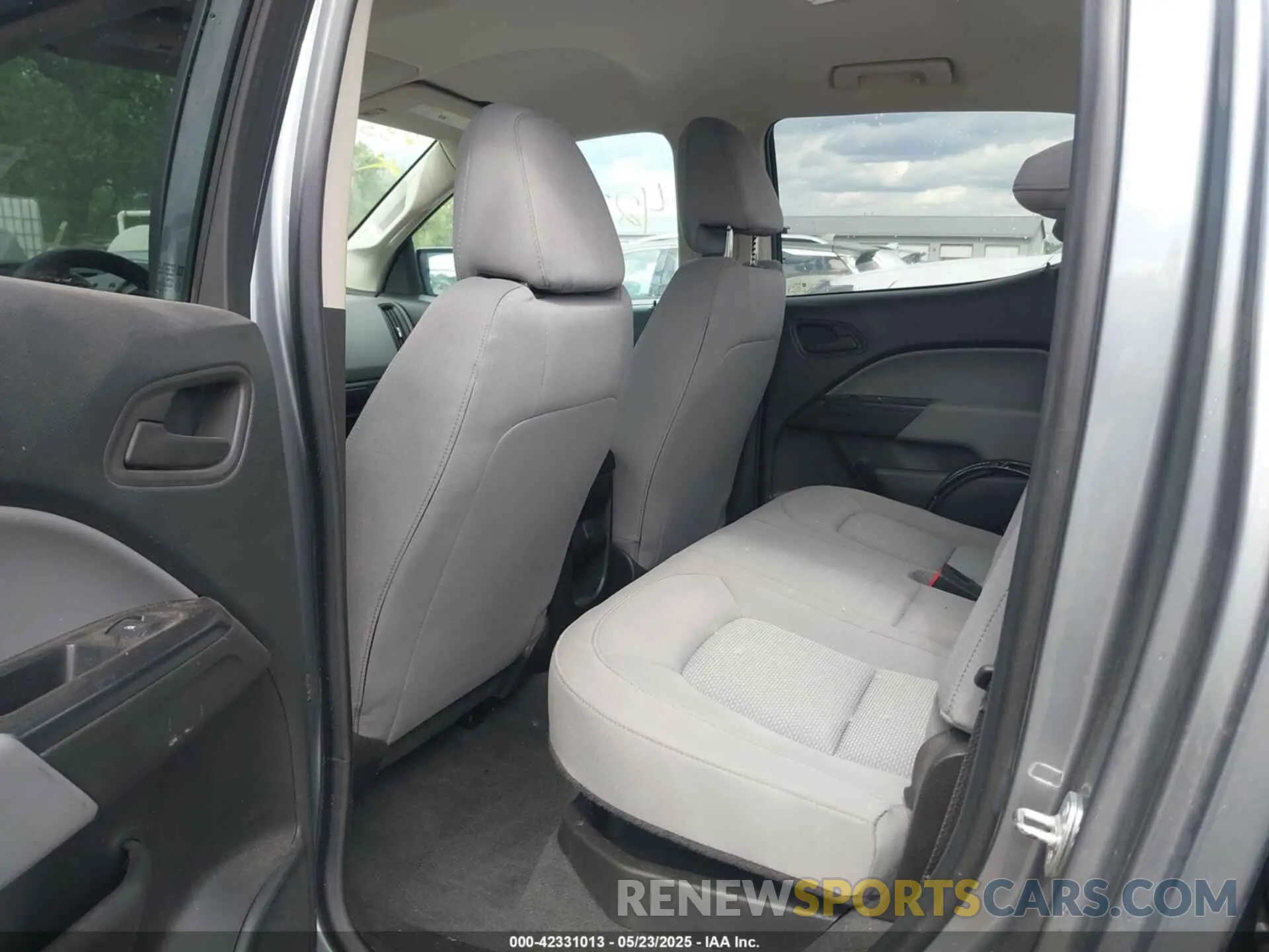 8 Photograph of a damaged car 1GCGTBEN2N1145080 CHEVROLET COLORADO 2022