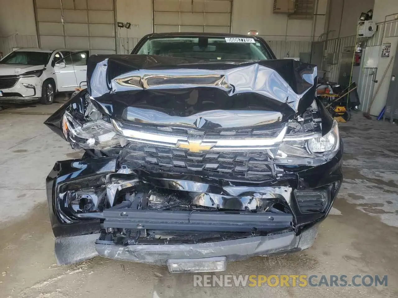 5 Photograph of a damaged car 1GCGTBENXN1120685 CHEVROLET COLORADO 2022