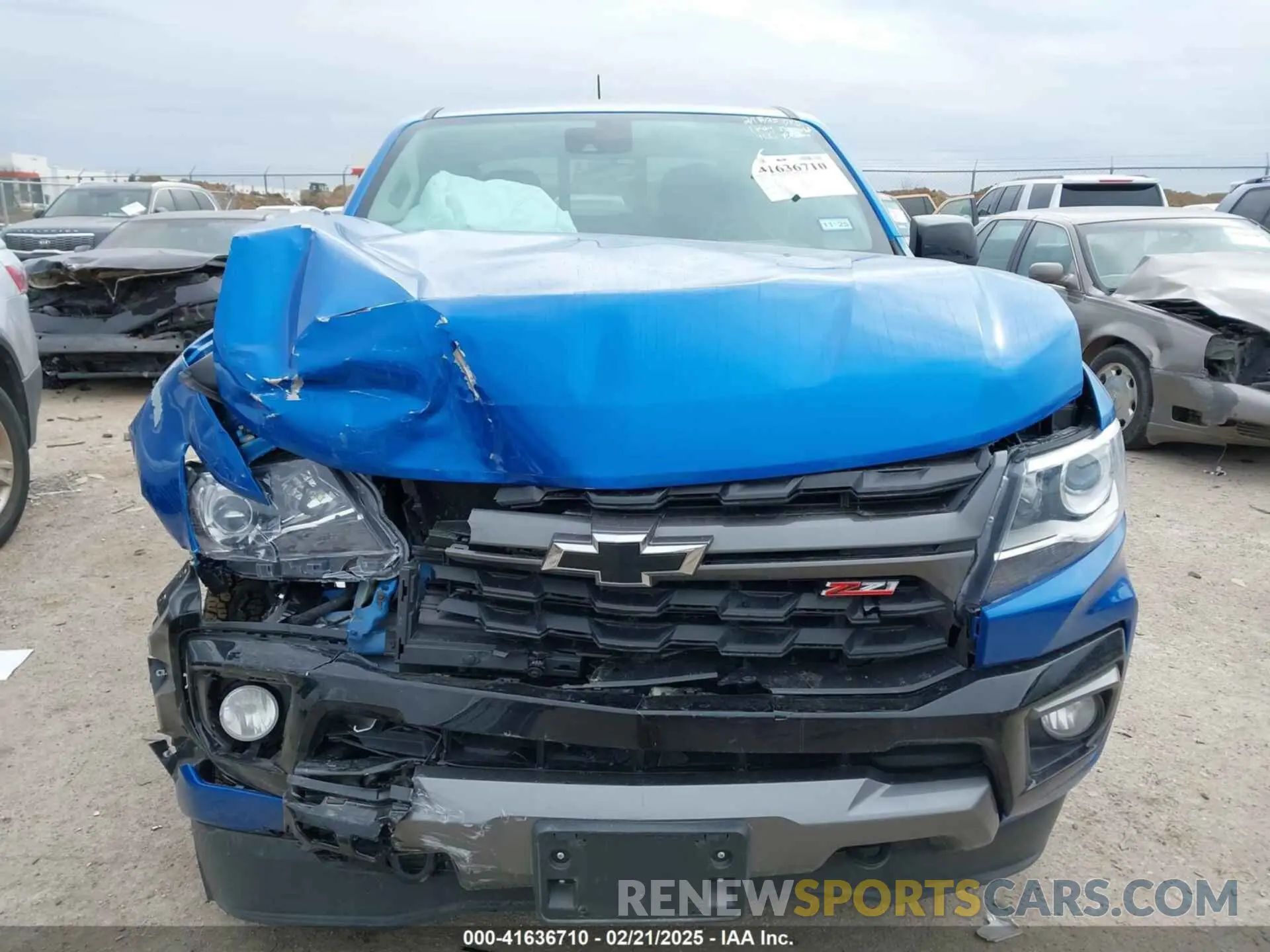 12 Фотография поврежденного автомобиля 1GCGTDEN1N1316915 CHEVROLET COLORADO 2022