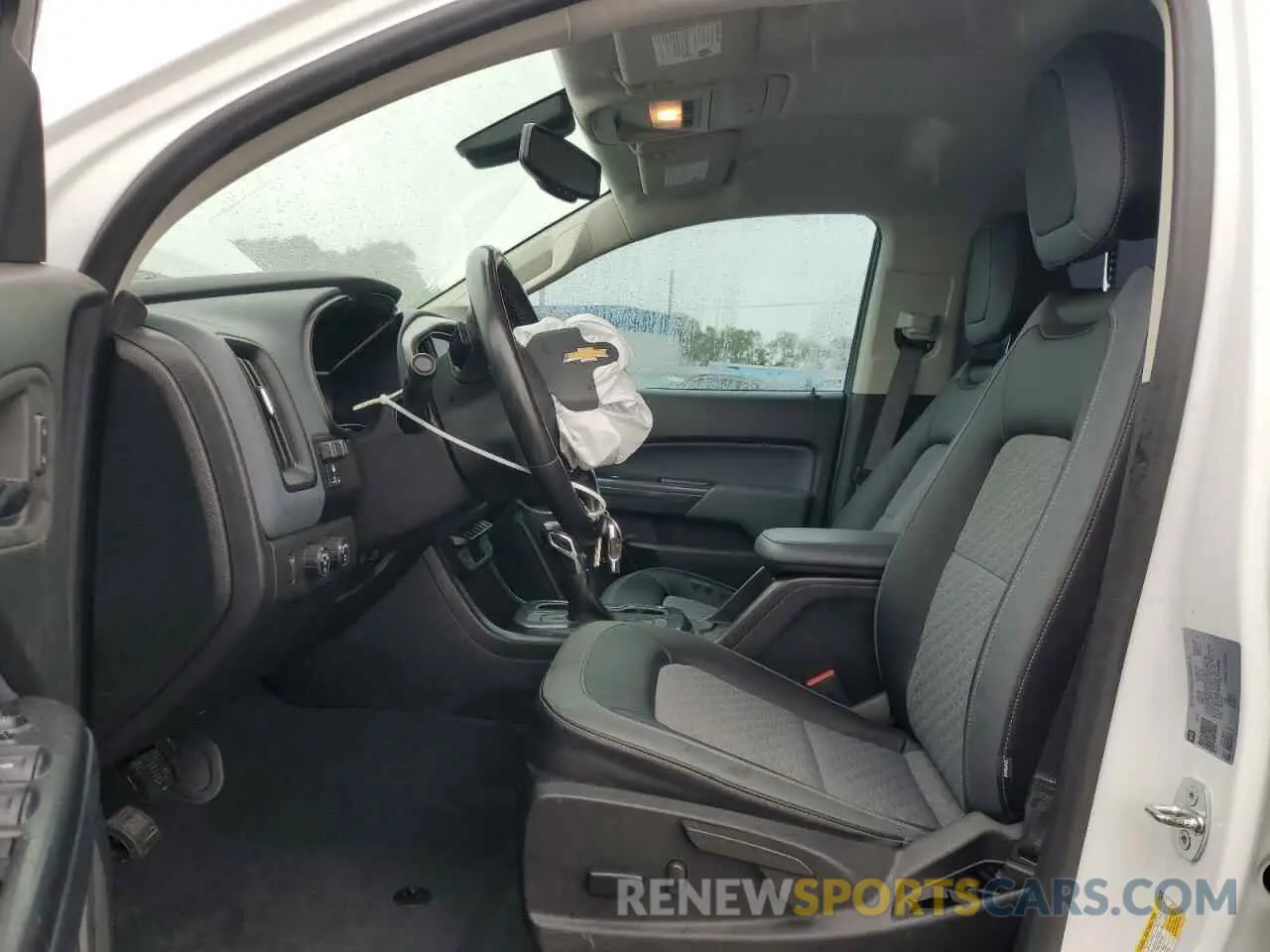 7 Photograph of a damaged car 1GCGTDEN3N1218436 CHEVROLET COLORADO 2022