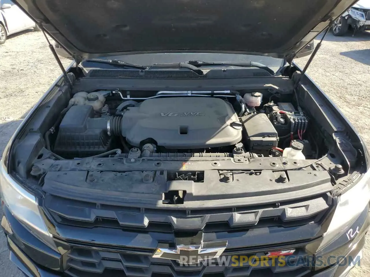 11 Photograph of a damaged car 1GCGTDEN4N1179632 CHEVROLET COLORADO 2022
