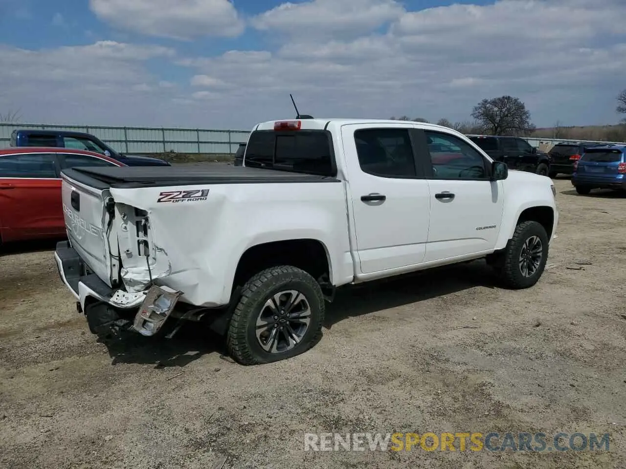 3 Фотография поврежденного автомобиля 1GCGTDEN7N1144311 CHEVROLET COLORADO 2022