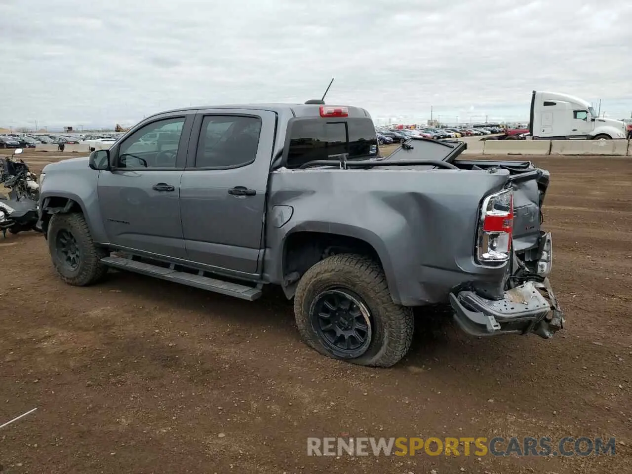 2 Photograph of a damaged car 1GCGTDENXN1110783 CHEVROLET COLORADO 2022