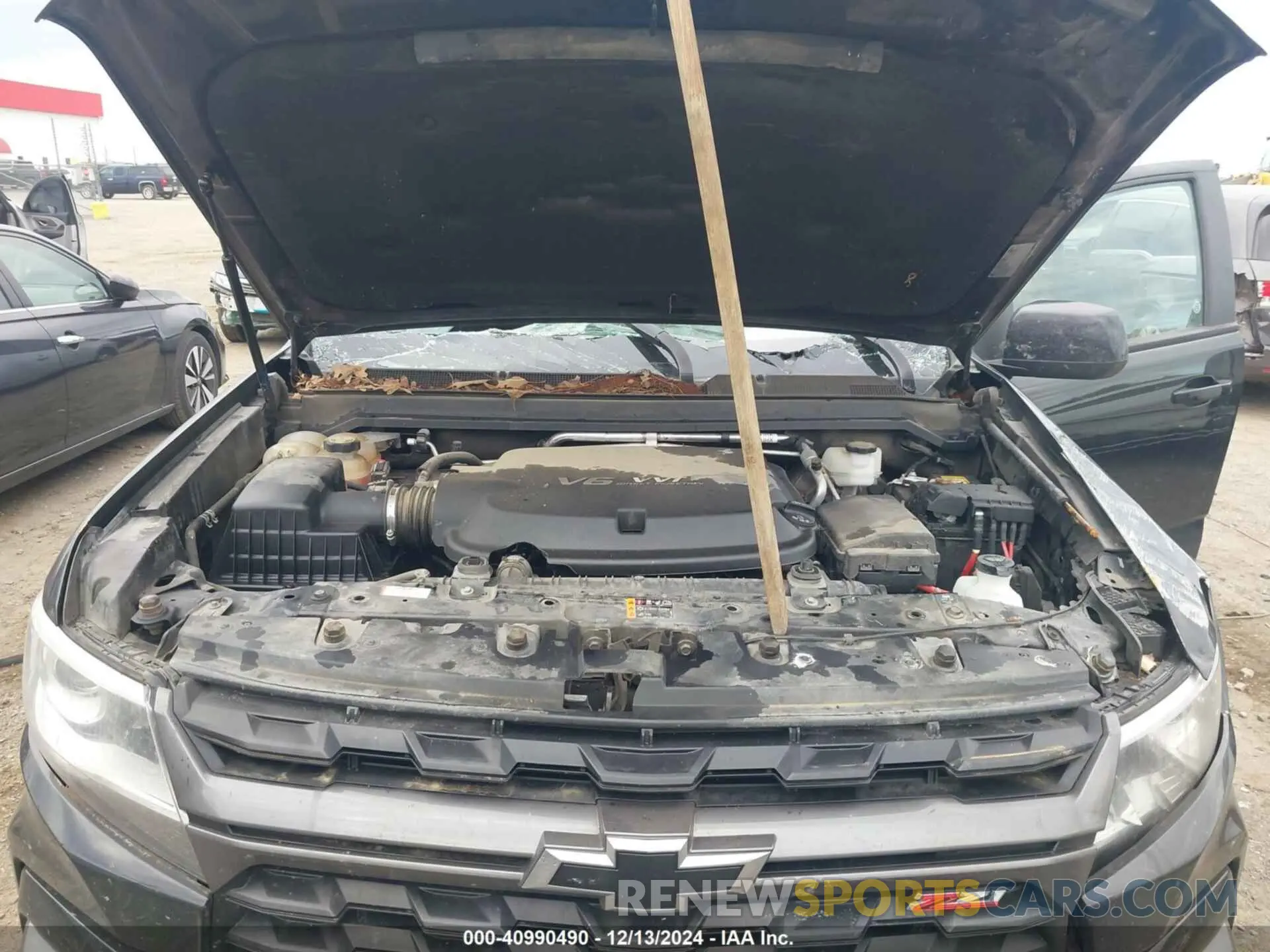10 Photograph of a damaged car 1GCGTDENXN1136509 CHEVROLET COLORADO 2022