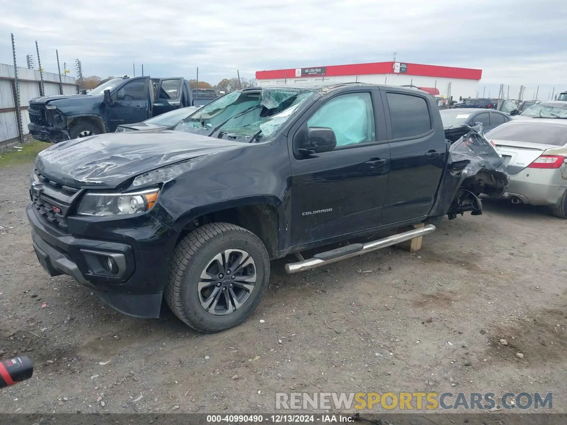2 Photograph of a damaged car 1GCGTDENXN1136509 CHEVROLET COLORADO 2022