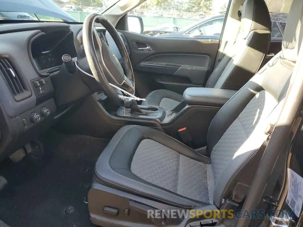 7 Photograph of a damaged car 1GCGTDENXN1273532 CHEVROLET COLORADO 2022
