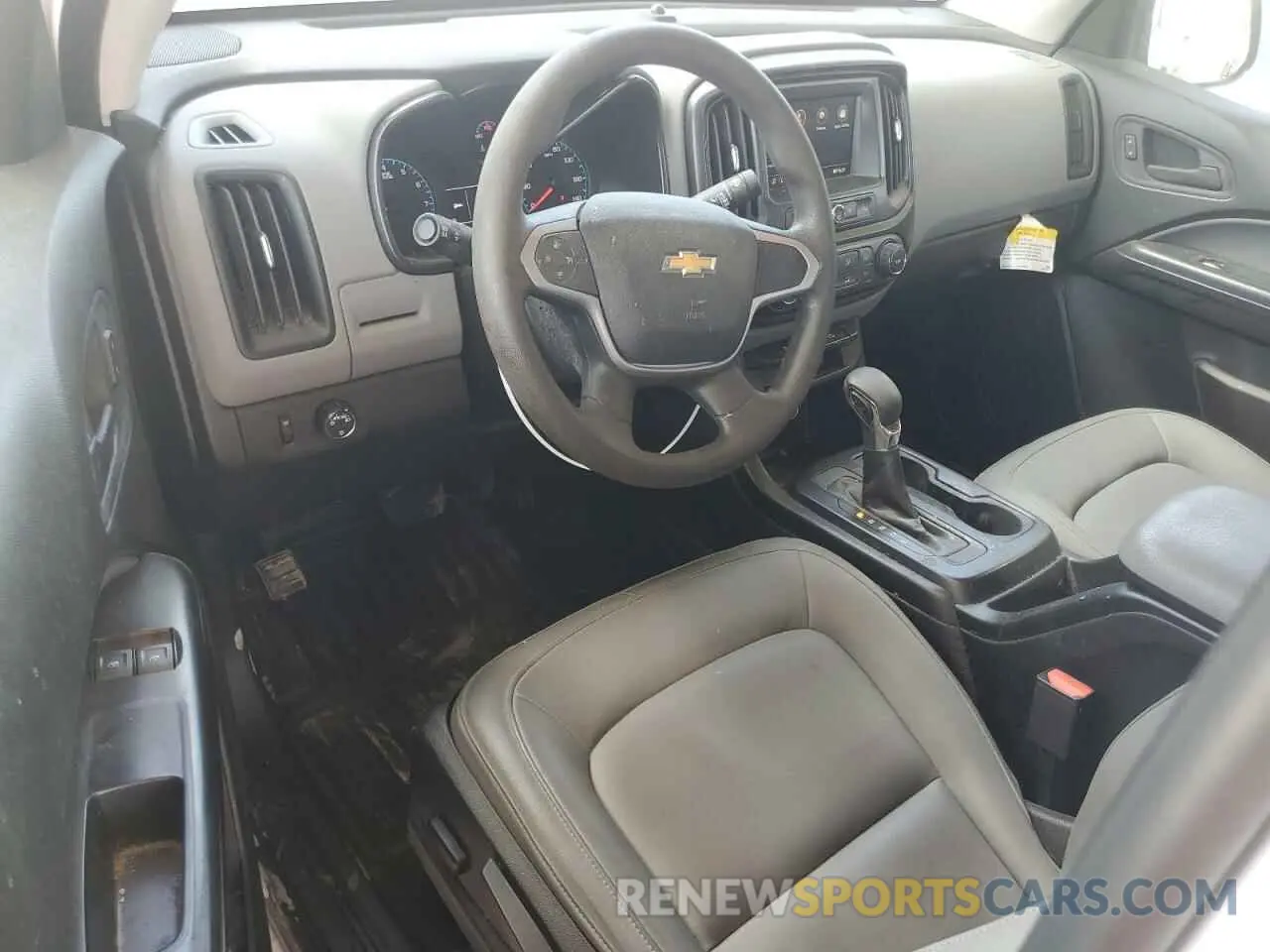 8 Photograph of a damaged car 1GCHSBEA1N1122376 CHEVROLET COLORADO 2022