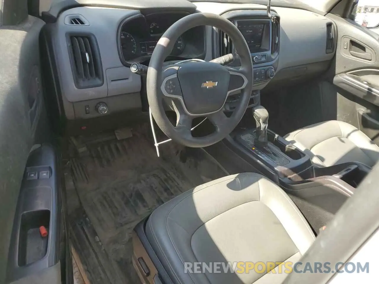 8 Photograph of a damaged car 1GCHSBEA8N1124559 CHEVROLET COLORADO 2022