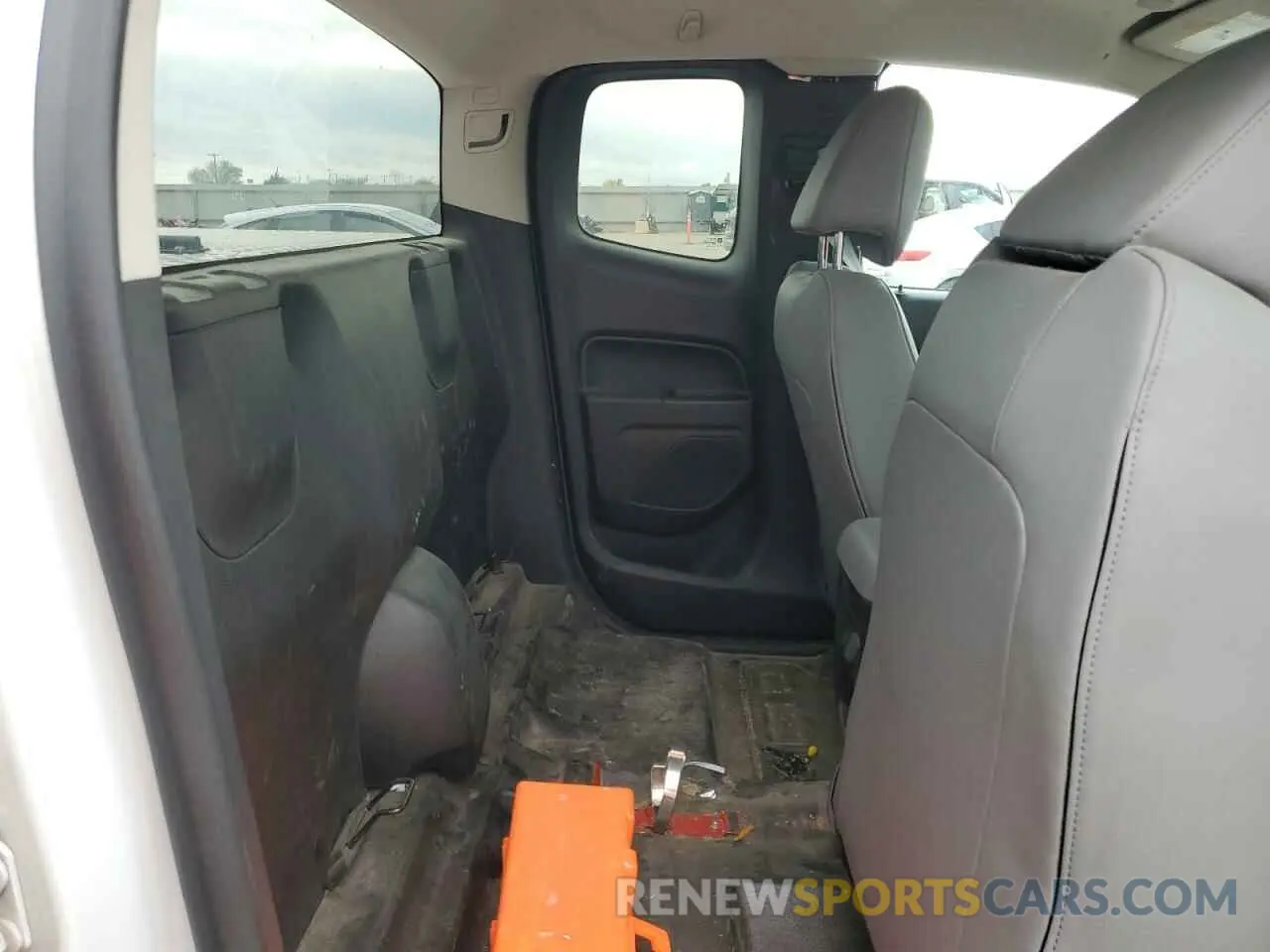 10 Фотография поврежденного автомобиля 1GCHSBEA8N1140518 CHEVROLET COLORADO 2022