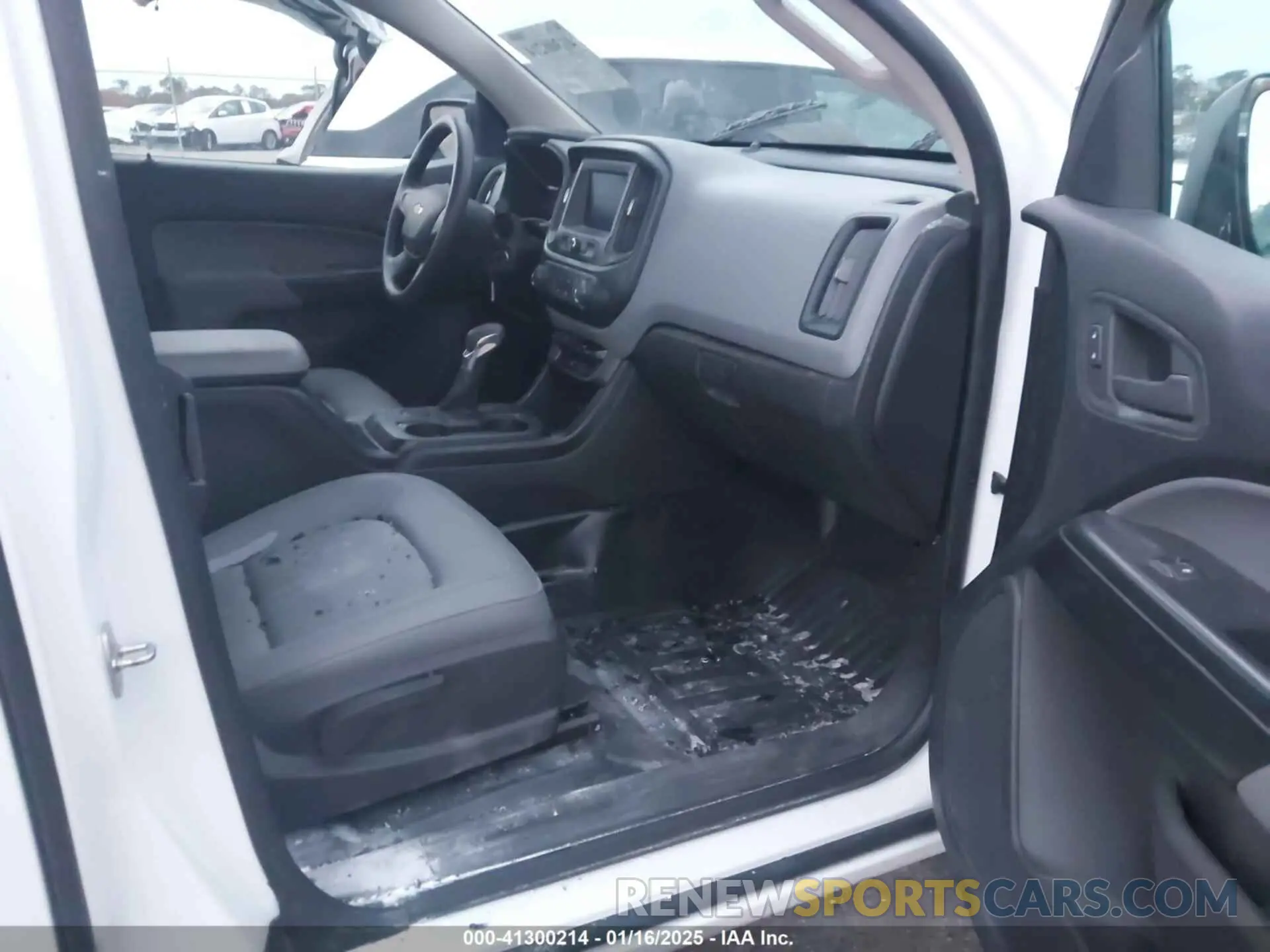 5 Фотография поврежденного автомобиля 1GCHSBEA8N1264935 CHEVROLET COLORADO 2022