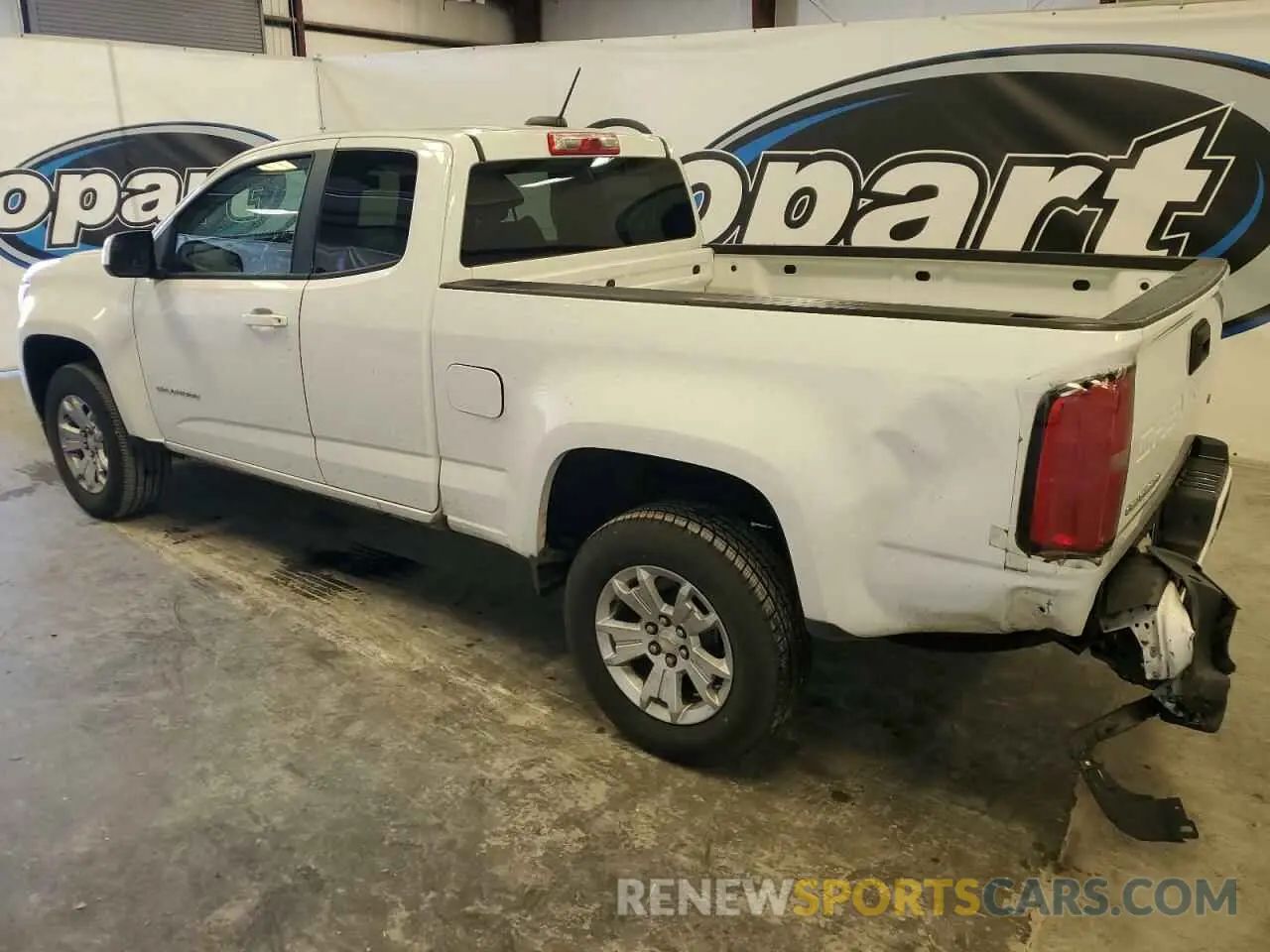 2 Photograph of a damaged car 1GCHSCEA0N1289673 CHEVROLET COLORADO 2022