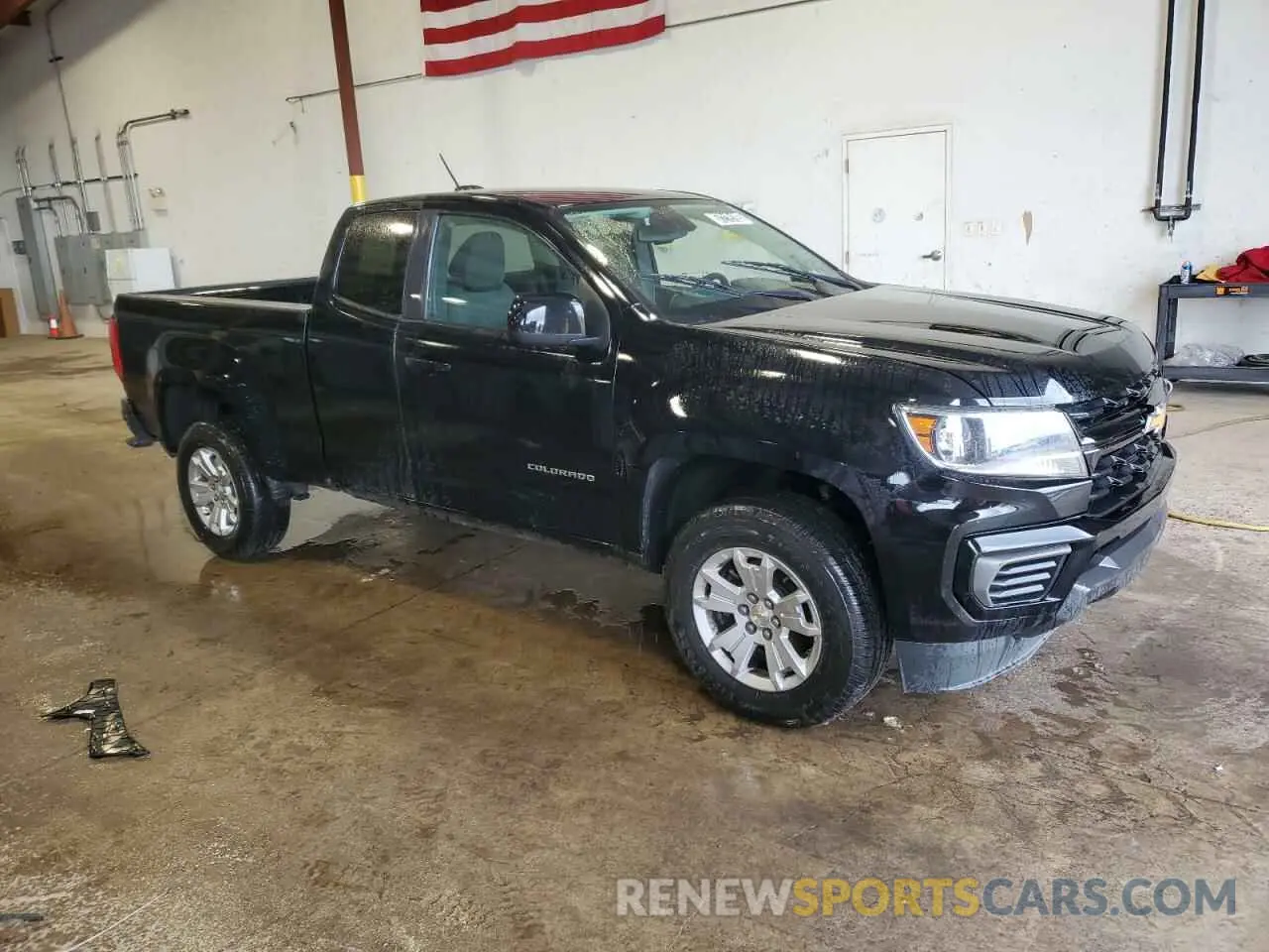 4 Photograph of a damaged car 1GCHSCEA1N1140544 CHEVROLET COLORADO 2022