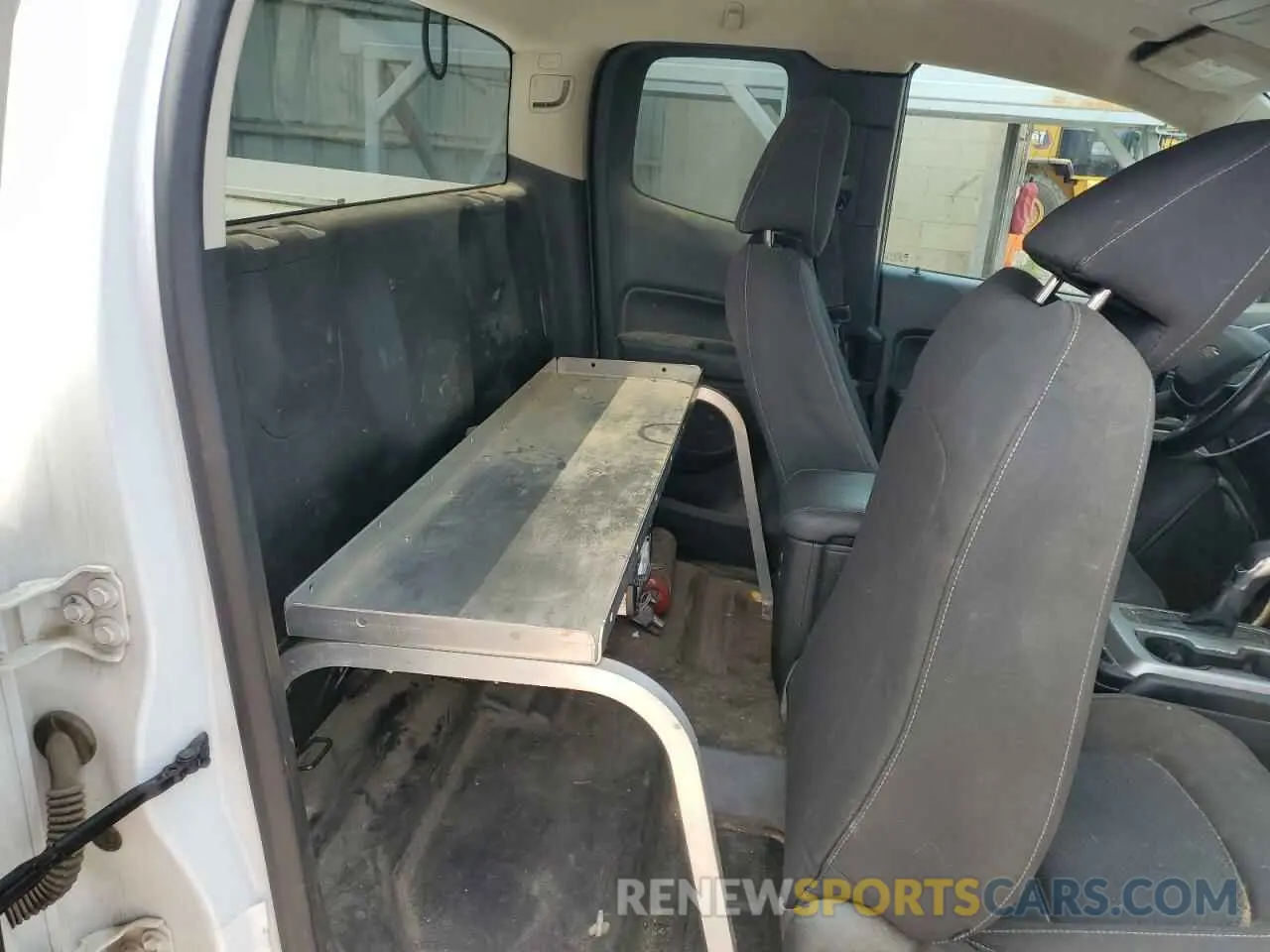 10 Photograph of a damaged car 1GCHSCEA1N1141659 CHEVROLET COLORADO 2022