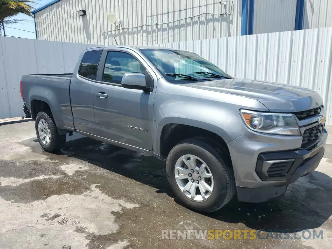 4 Photograph of a damaged car 1GCHSCEA1N1176749 CHEVROLET COLORADO 2022
