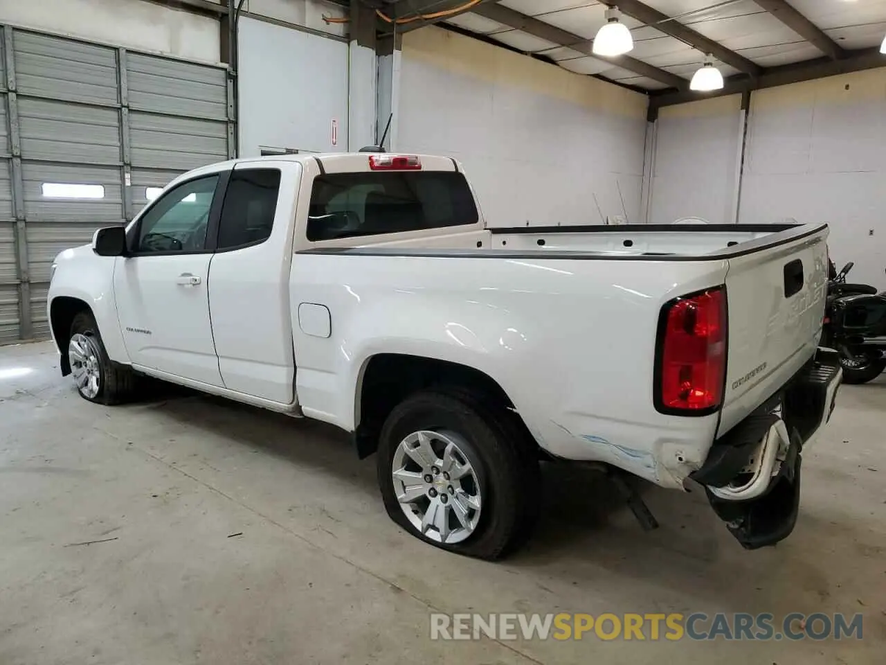 2 Photograph of a damaged car 1GCHSCEA2N1128094 CHEVROLET COLORADO 2022