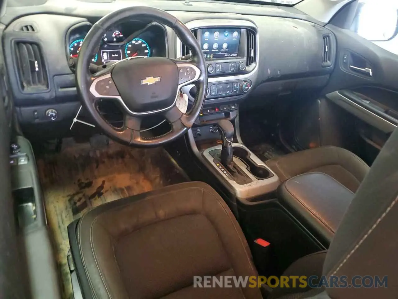 8 Photograph of a damaged car 1GCHSCEA3N1119288 CHEVROLET COLORADO 2022