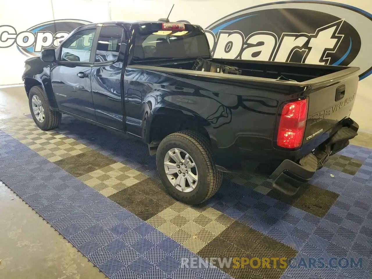 2 Photograph of a damaged car 1GCHSCEA3N1150363 CHEVROLET COLORADO 2022