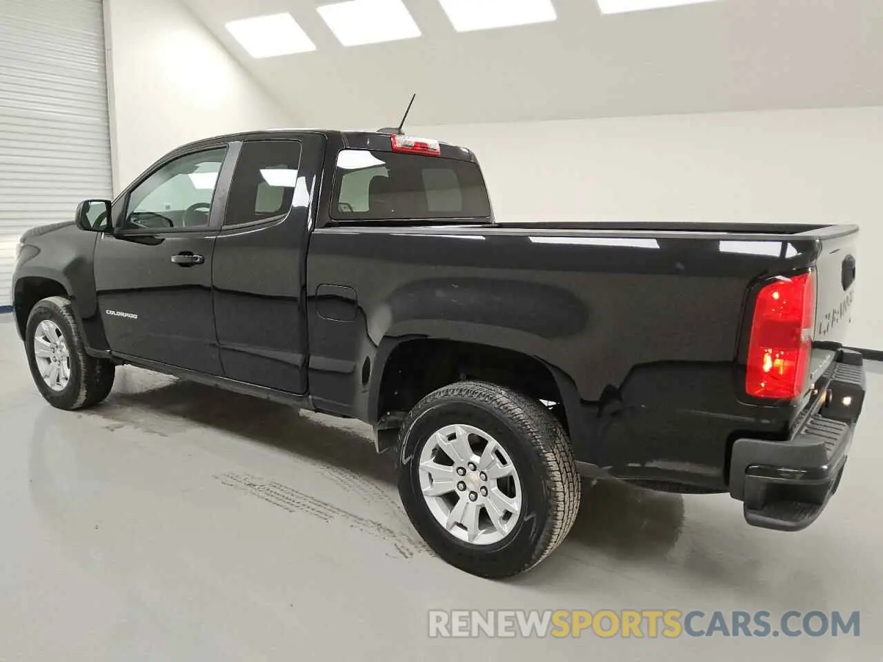 2 Photograph of a damaged car 1GCHSCEA3N1229130 CHEVROLET COLORADO 2022