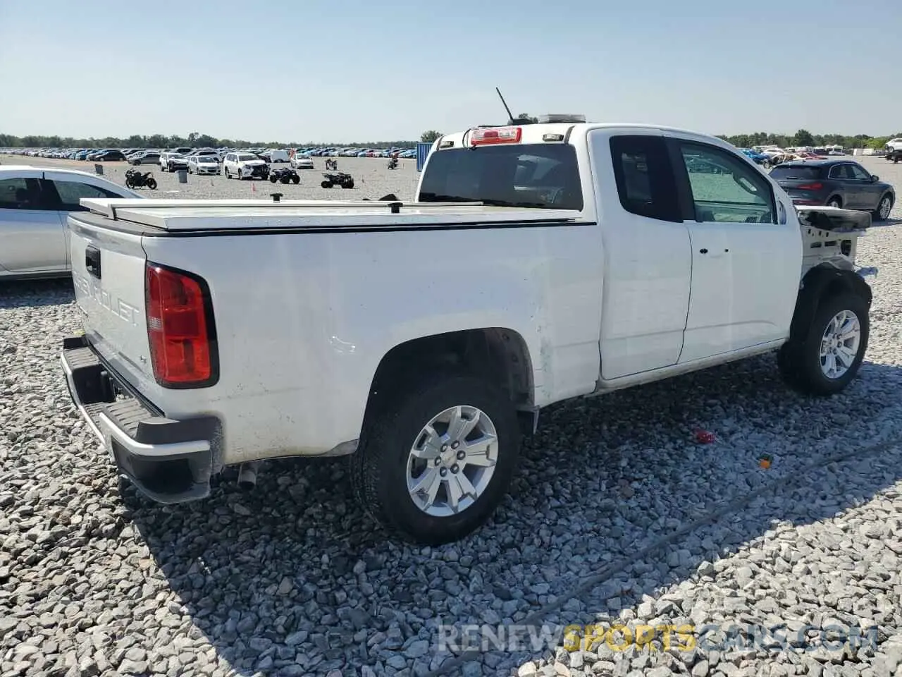 3 Photograph of a damaged car 1GCHSCEA4N1141042 CHEVROLET COLORADO 2022