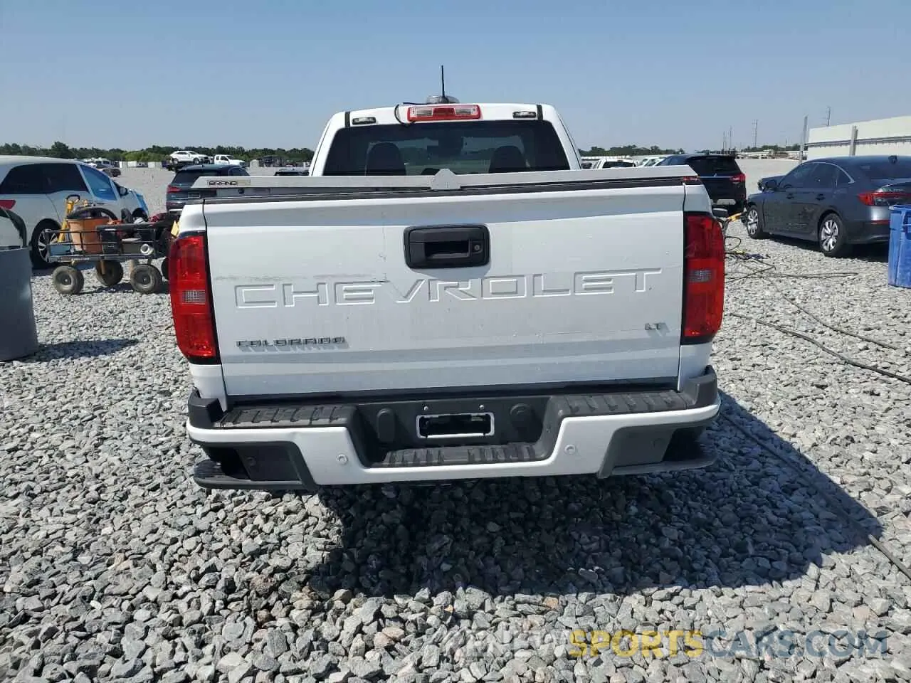 6 Photograph of a damaged car 1GCHSCEA4N1141042 CHEVROLET COLORADO 2022