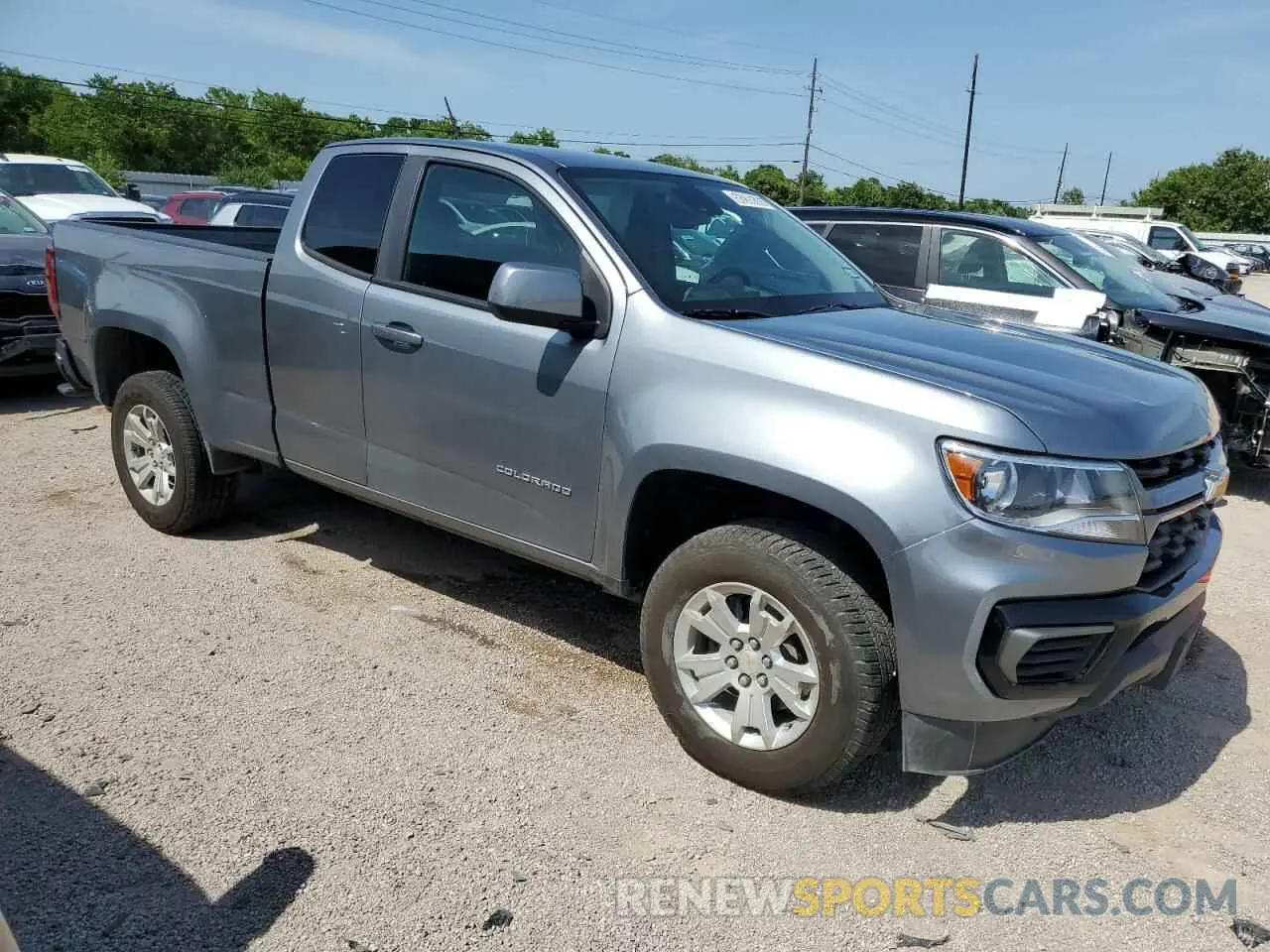 4 Photograph of a damaged car 1GCHSCEA5N1156097 CHEVROLET COLORADO 2022