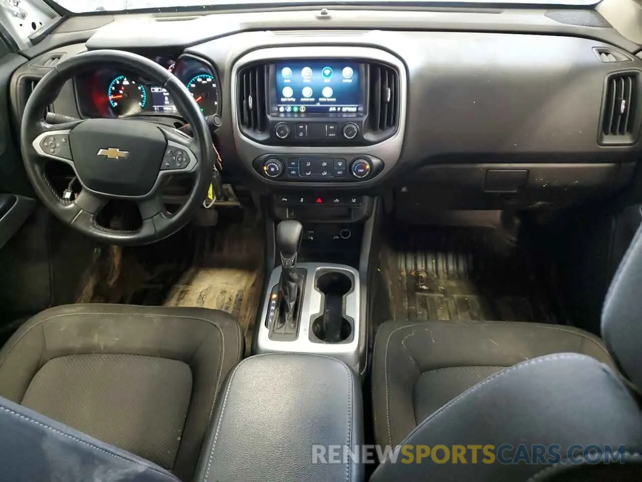 8 Photograph of a damaged car 1GCHSCEA6N1197354 CHEVROLET COLORADO 2022
