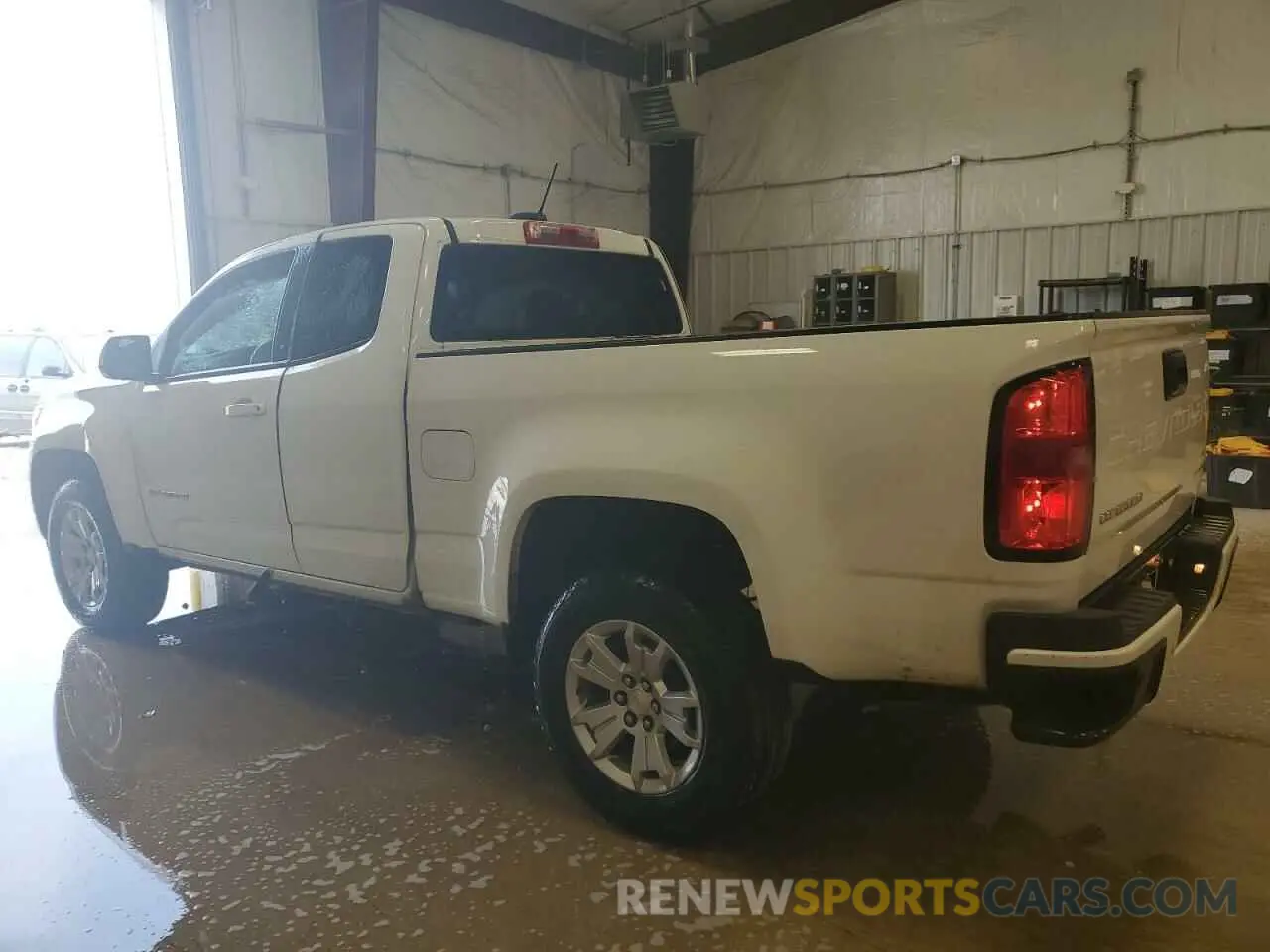 2 Photograph of a damaged car 1GCHSCEA7N1205638 CHEVROLET COLORADO 2022