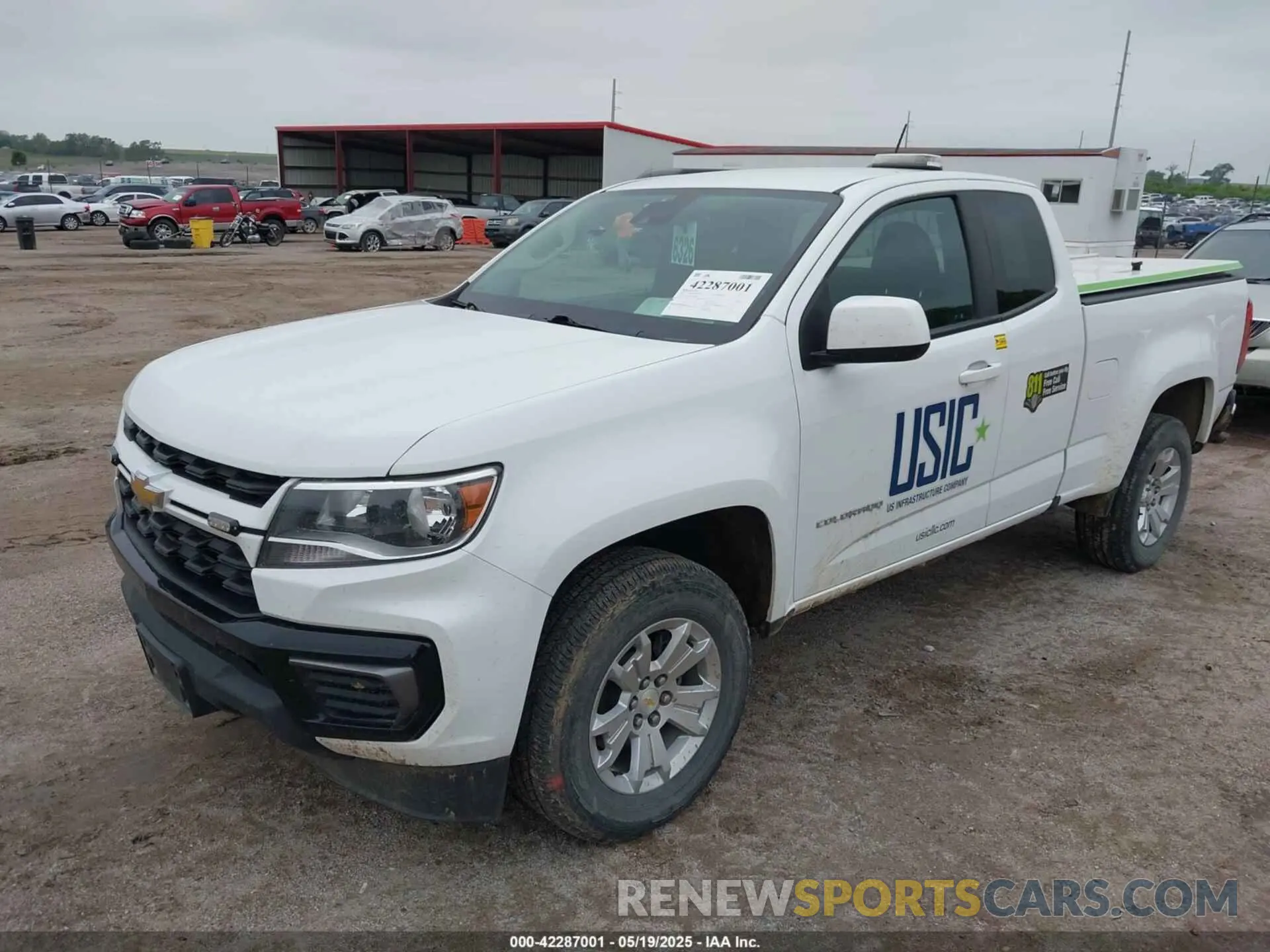 2 Photograph of a damaged car 1GCHSCEA8N1118363 CHEVROLET COLORADO 2022
