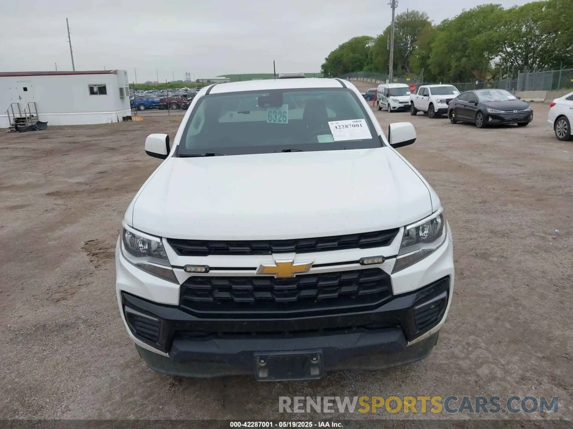 6 Photograph of a damaged car 1GCHSCEA8N1118363 CHEVROLET COLORADO 2022